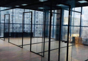 Construcții Delimitări interioare din sticlă securizată